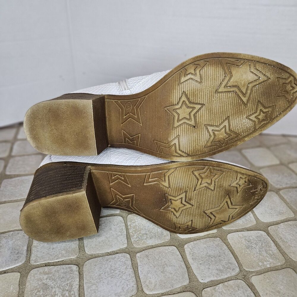 Dirty Laundry Unite White Snakeskin Ankle Short Cowgirl Western Booties Size 9.5 - Picture 7 of 13